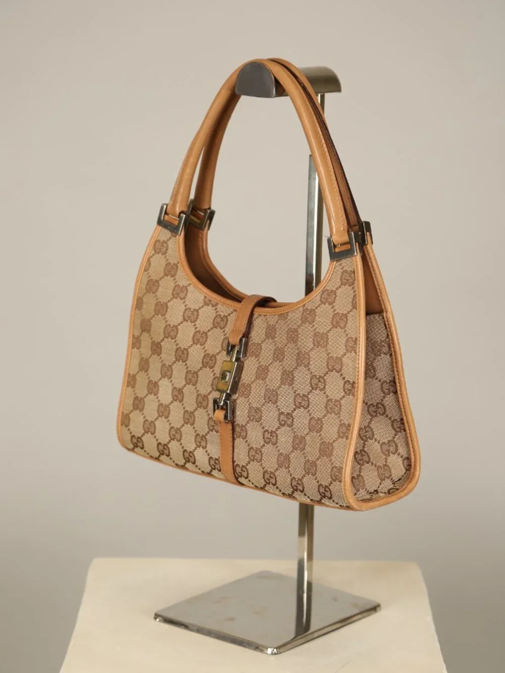 GUCCI GG Jackie Canvas Bag - Picture 4 of 4